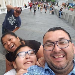 Meet your Posher, Robin